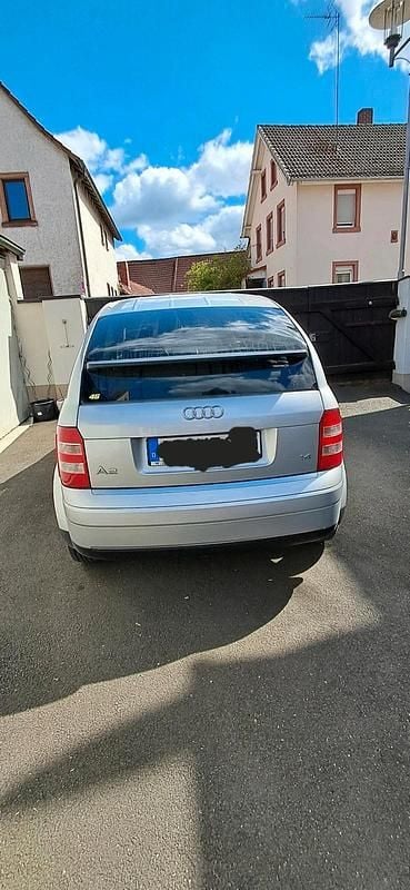 Usado Audi A2 75 HP (55 kW) 2003 Cinzento Citadino