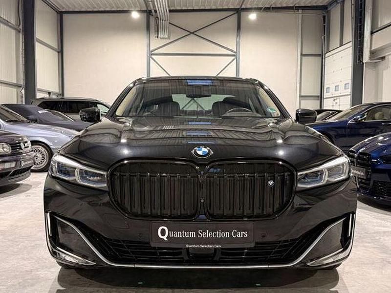 Gebraucht BMW 740 Performance 340 PS (250 kW) 2022 Black sapphire Limousine