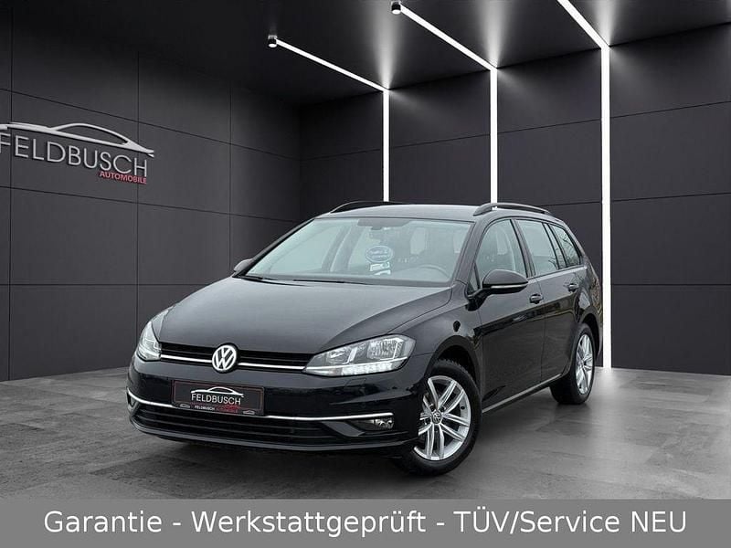 Gebraucht VW Golf VII Comfortline 116 PS (85 kW) 2020 Schwarz Limousine