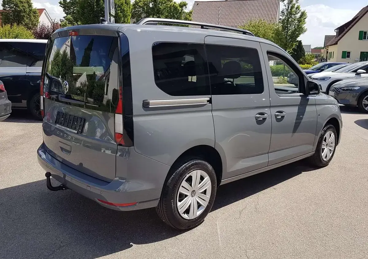 Neu VW Caddy 116 PS (85 kW) 2026 Pure grey Van / Kleinbus