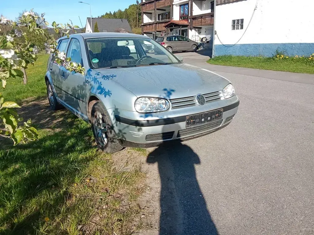 Gebraucht VW Golf IV Edition 75 PS (55 kW) 2001 Silber Limousine