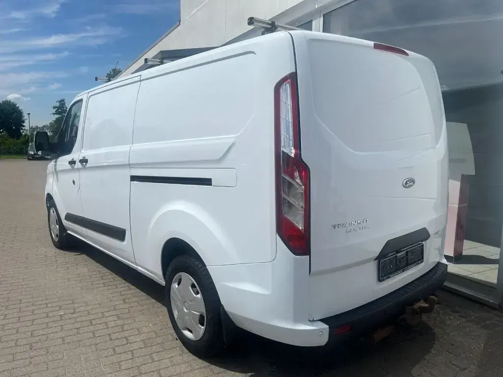 Gebraucht Ford Transit Custom Trend 131 PS (96 kW) 2021 Frostweiß Van