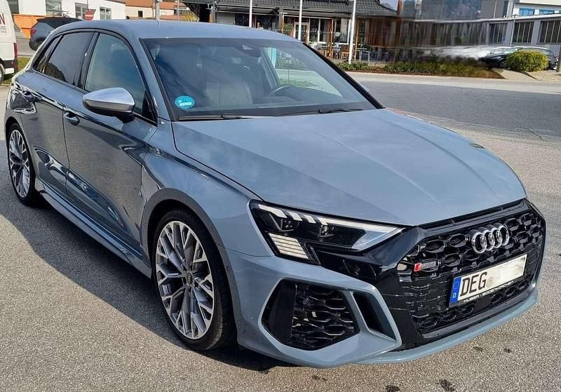 Gebraucht Audi RS3 400 PS (294 kW) 2023 Grau Limousine