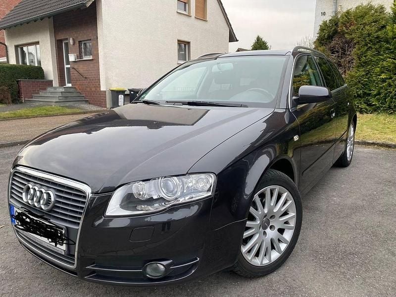 Grau Gebraucht 2007 Audi A4 Kombi | 4.990 € (Fairer Preis) - Bild 1/4