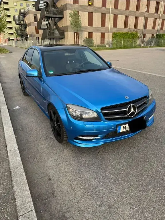 Gebraucht Mercedes C350 Avantgarde 231 PS (169 kW) 2010 Blau Limousine