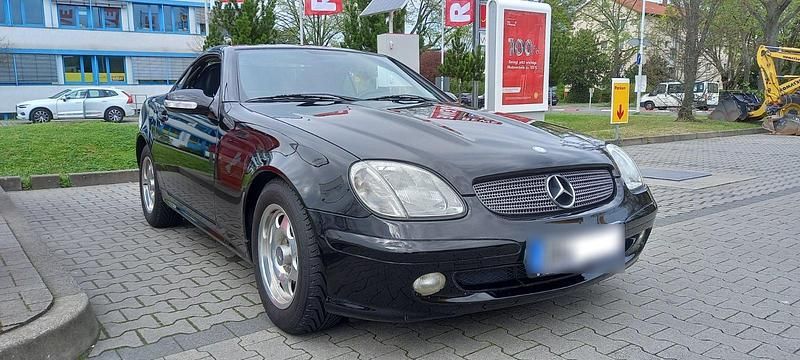 Gebraucht Mercedes SLK200 163 PS (119 kW) 2000 Schwarz Cabrio