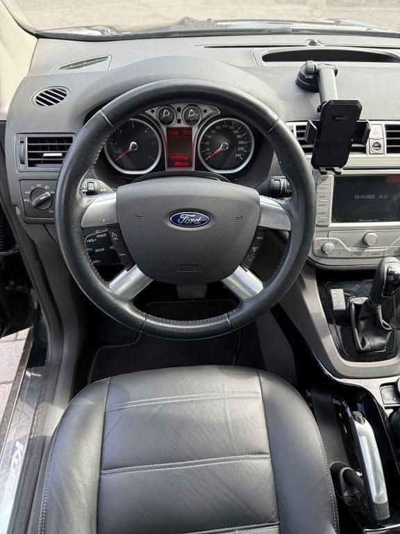 Gebraucht Ford Kuga Individual 163 PS (119 kW) 2012 Schwarz SUV