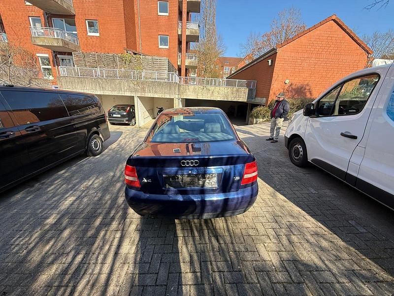 Gebraucht Audi A4 2000 Blau Limousine