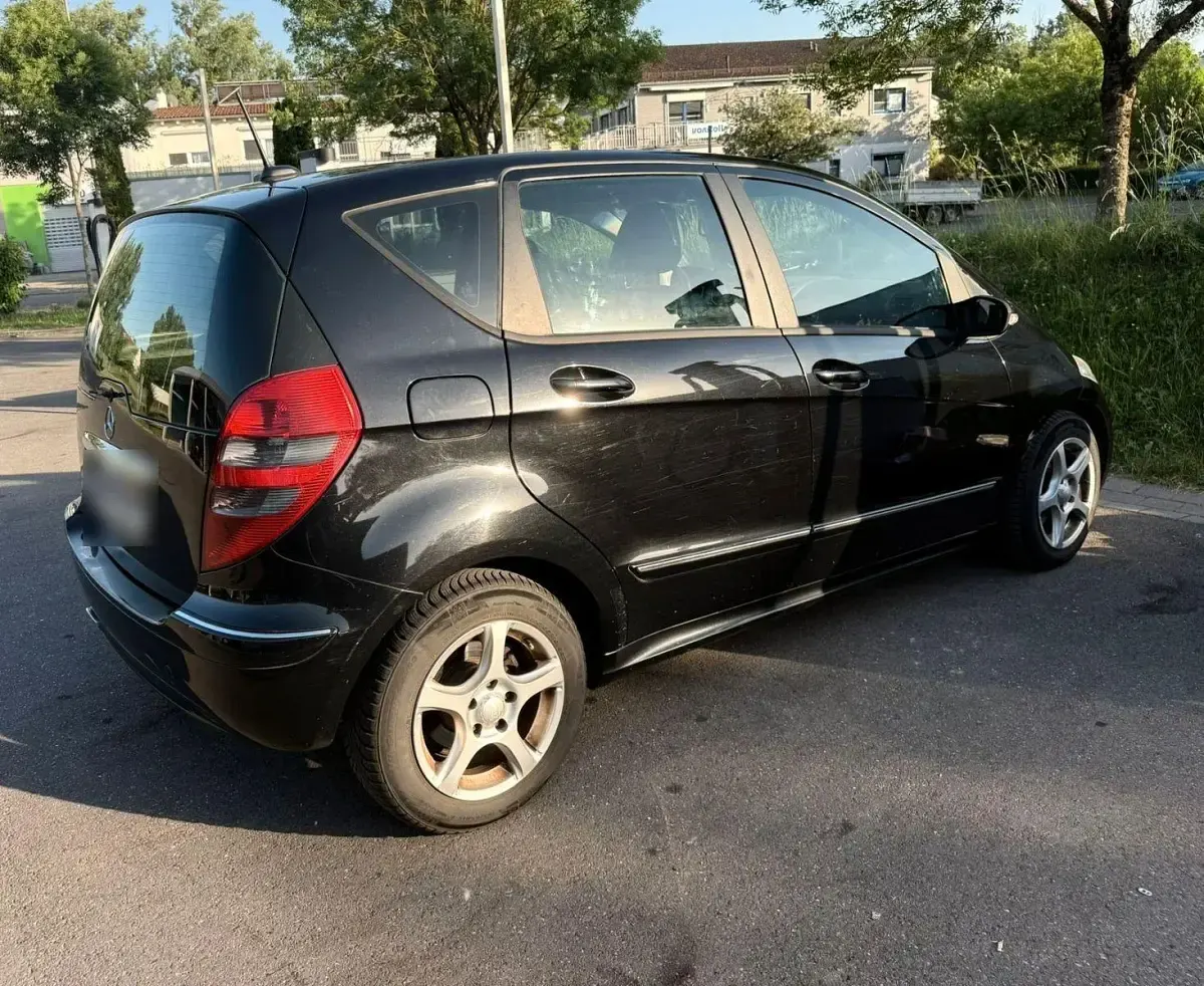 Gebraucht Mercedes A180 Elegance 109 PS (80 kW) 2006 Schwarz Van / Kleinbus