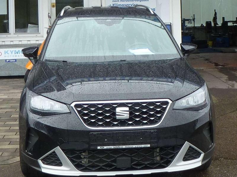 Mitternachtsschwarz Gebraucht 2023 Seat Arona Xperience SUV | 21.000 € (Fairer Preis) - Bild 1/4