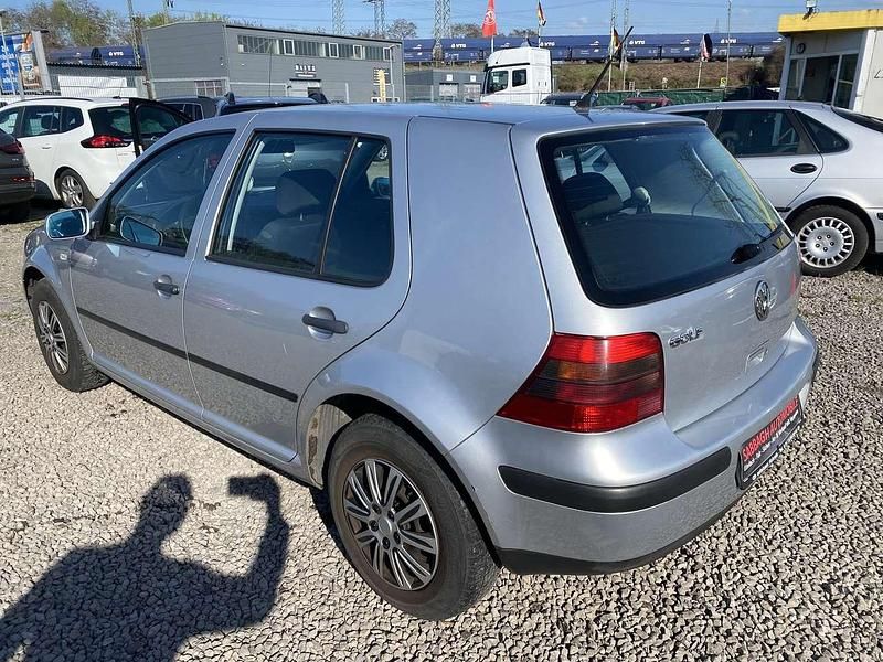 Gebraucht VW Golf IV 75 PS (55 kW) 2001 Silber Limousine