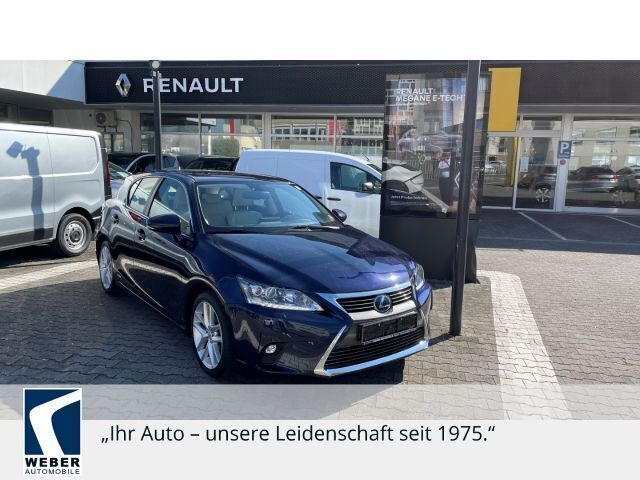 Blau Gebraucht 2017 Lexus CT200h Limousine | 18.970 € (Fairer Preis) - Bild 1/1