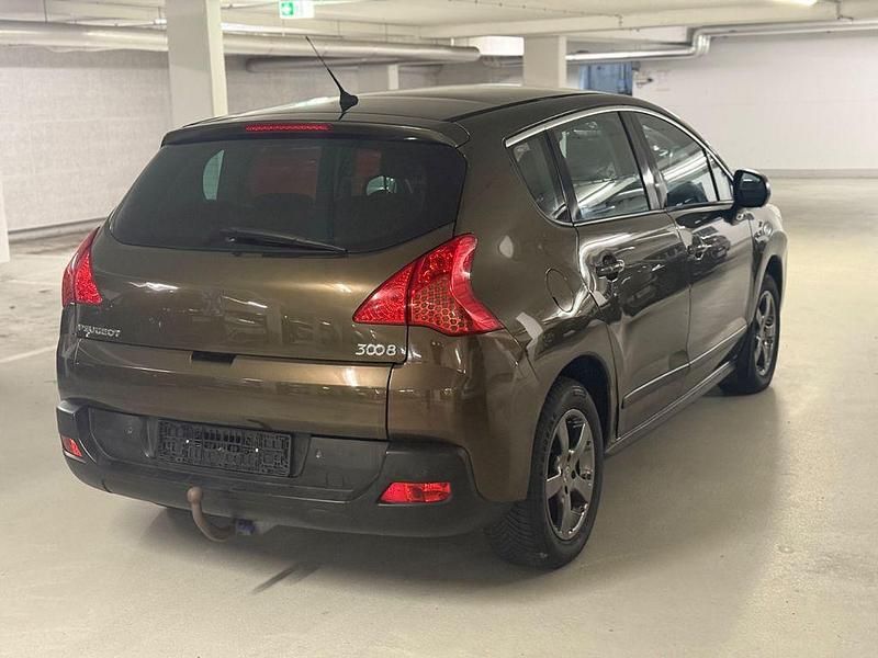 Gebraucht Peugeot 3008 Premium 120 PS (88 kW) 2010 Braun Kombi