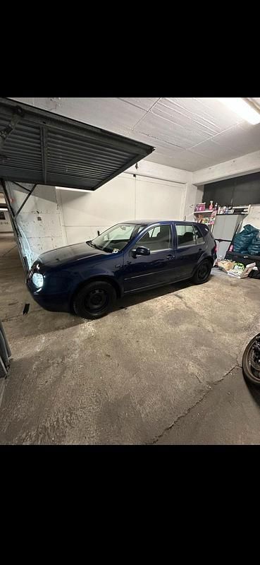 Gebraucht VW Golf IV Pacific 75 PS (55 kW) 2003 Blau Limousine