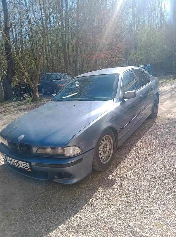 Gebraucht BMW 525 163 PS (119 kW) 2000 Blau Limousine