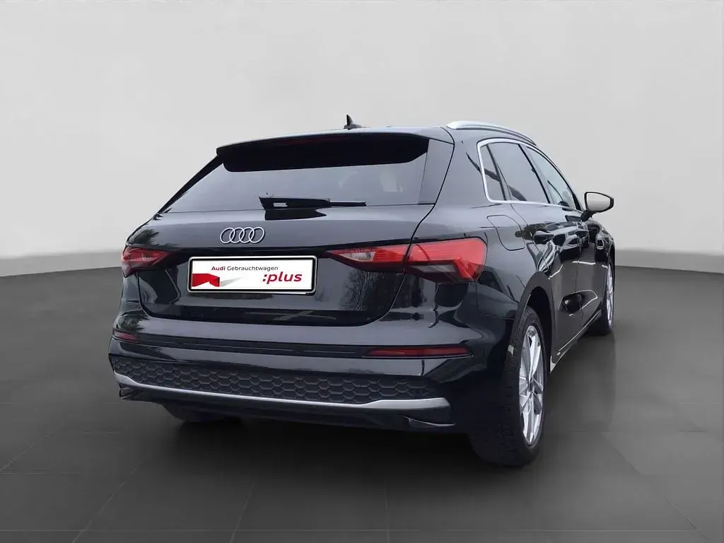 Gebraucht Audi A3 Advanced 116 PS (85 kW) 2025 Schwarz Limousine