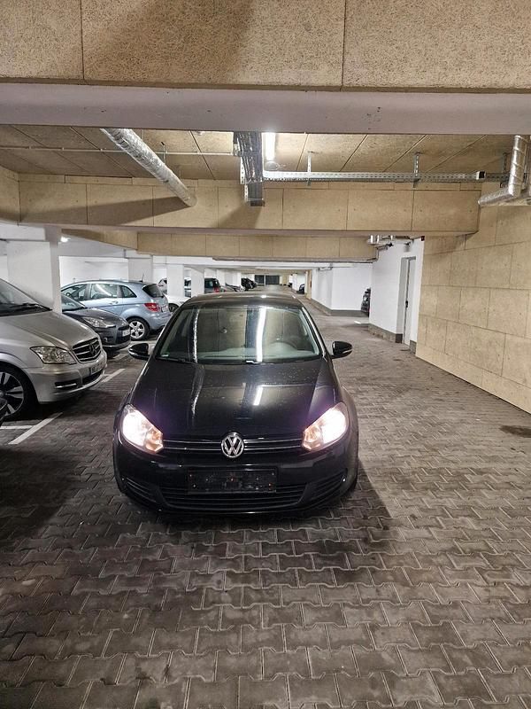 Schwarz Gebraucht 2009 VW Golf VI Kleinwagen | 3.500 € (Fairer Preis) - Bild 1/4
