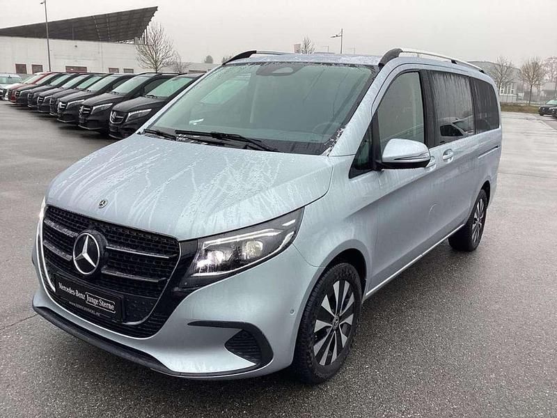 Gebraucht Mercedes V250 Style 190 PS (139 kW) 2025 Hightechsilber metallic Van / Kleinbus