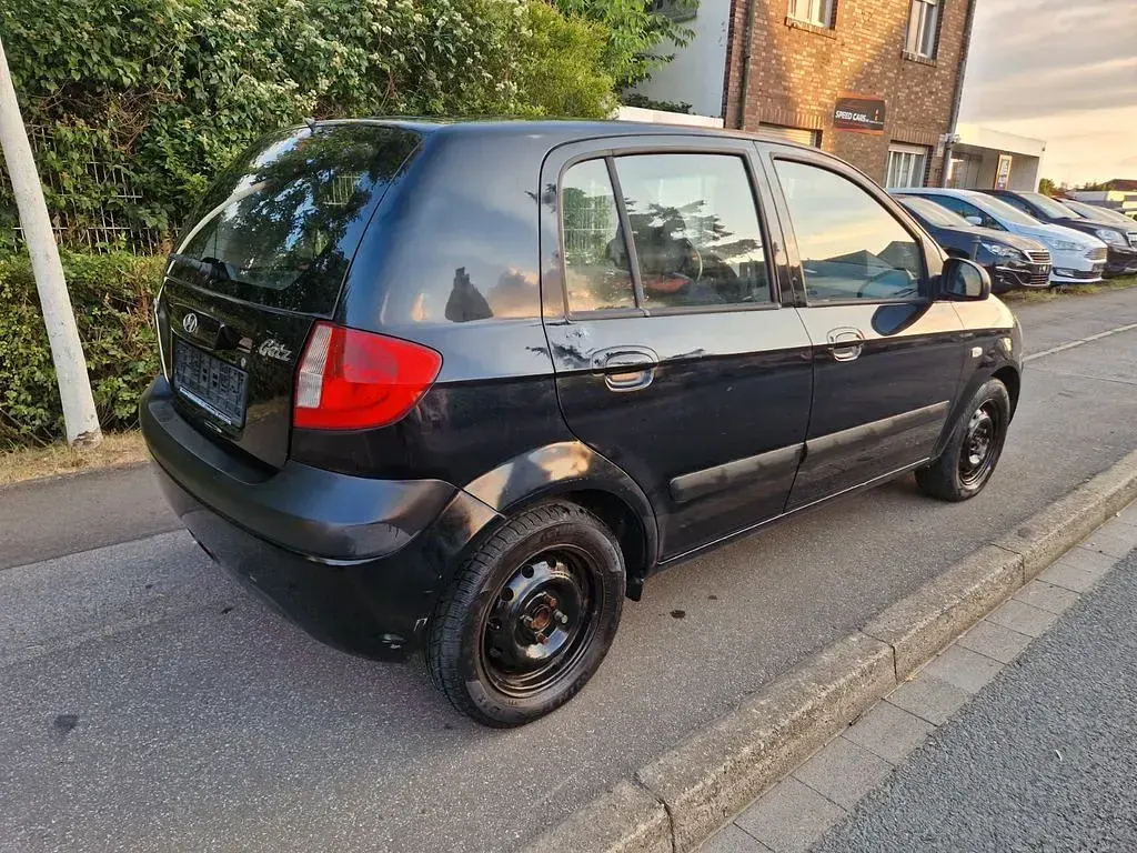 Gebraucht Hyundai Getz Basis 67 PS (49 kW) 2008 Schwarz Kleinwagen
