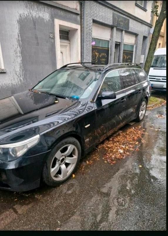 Gebraucht BMW 525 177 PS (130 kW) 2005 Schwarz Kombi
