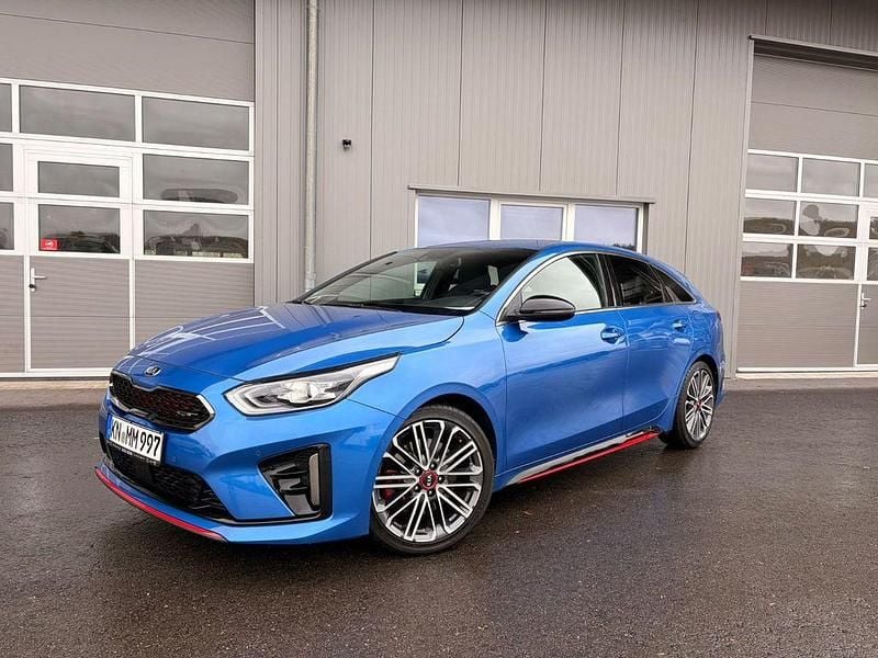 Blau Gebraucht 2021 Kia ProCeed Kleinwagen | 22.600 € (Guter Preis) - Bild 1/4