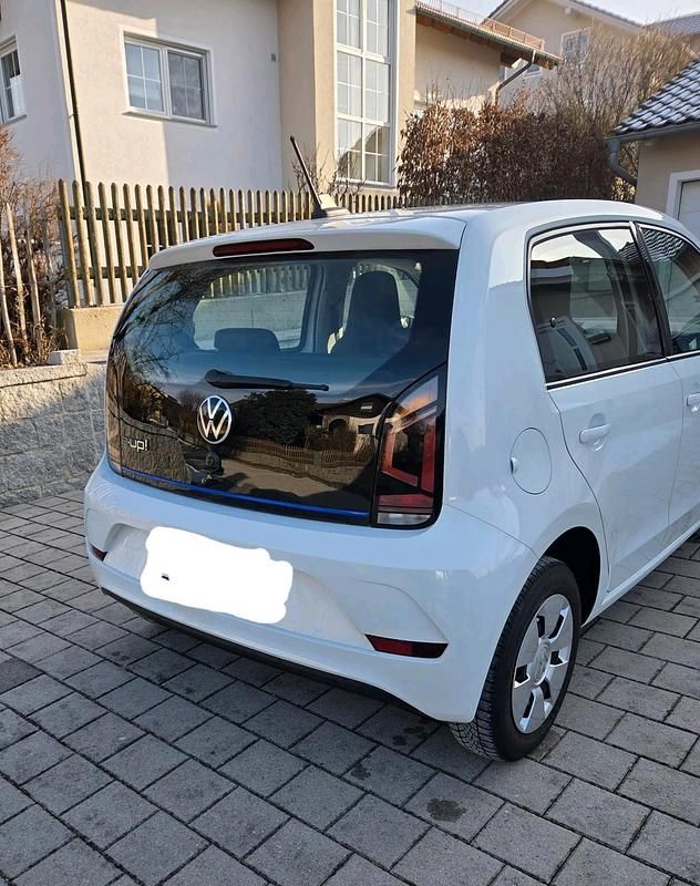 Usata VW e-up! 61 kW (83 CV) 2021 Bianco Utilitaria