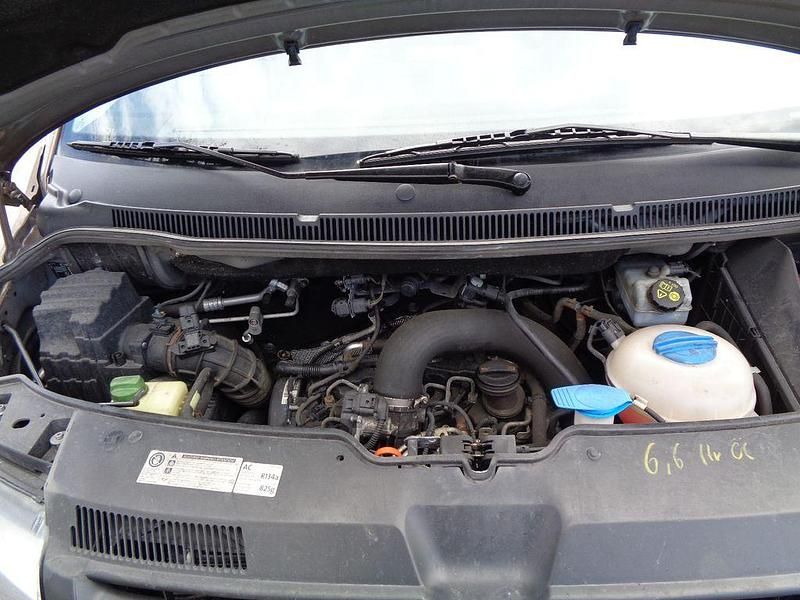 Second-hand VW Transporter 140 CP (102 kW) 2012 Maro Van