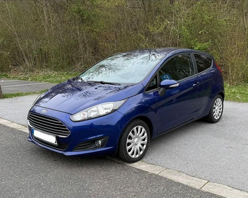 Gebraucht Ford Fiesta SYNC Edition 101 PS (74 kW) 2013 Blau Kleinwagen