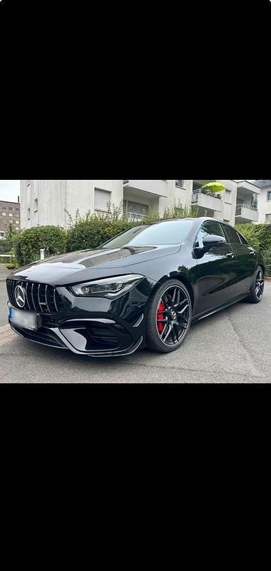 Schwarz Gebraucht 2020 Mercedes CLA45 AMG AMG Coupé | 47.900 € (Fairer Preis) - Bild 1/4