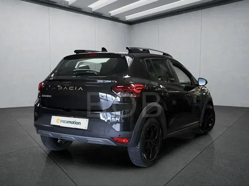Gebraucht Dacia Sandero Stepway 110 PS (80 kW) 2024 Schwarz Kleinwagen