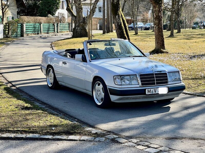 Weiß Gebraucht 1993 Mercedes E300 Cabrio | 12.990 € - Bild 1/4