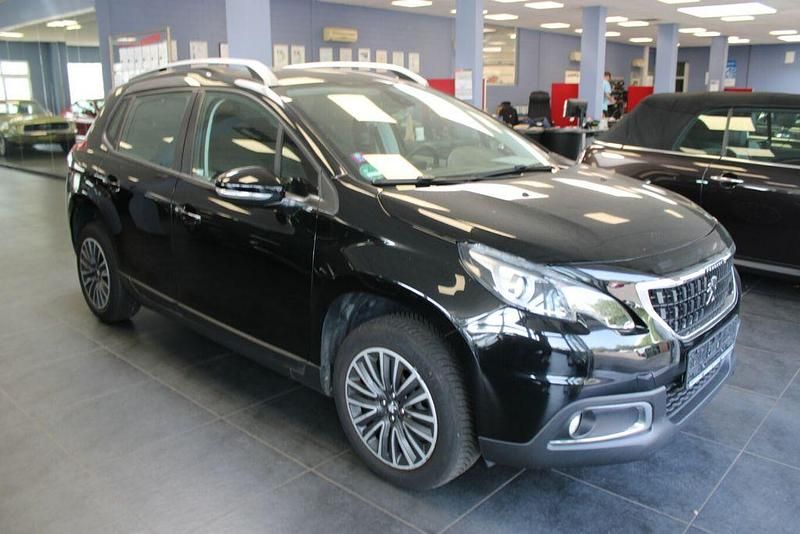 Schwarz Gebraucht 2019 Peugeot 2008 Active SUV | 9.980 € (Superpreis) - Bild 1/4