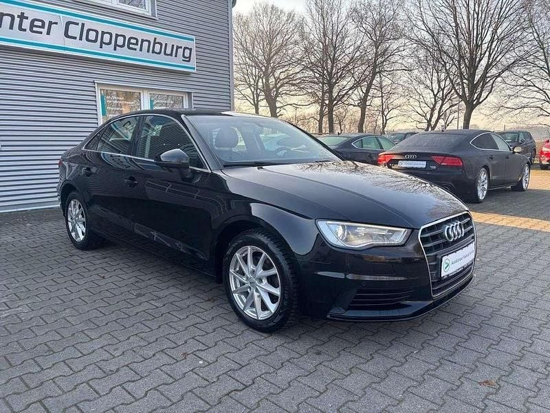 Gebraucht Audi A3 Ambiente 150 PS (110 kW) 2015 Schwarz Limousine