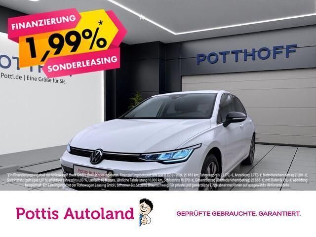 Weiss Gebraucht 2024 VW Golf VIII Goal Limousine | 24.777 € - Bild 1/4