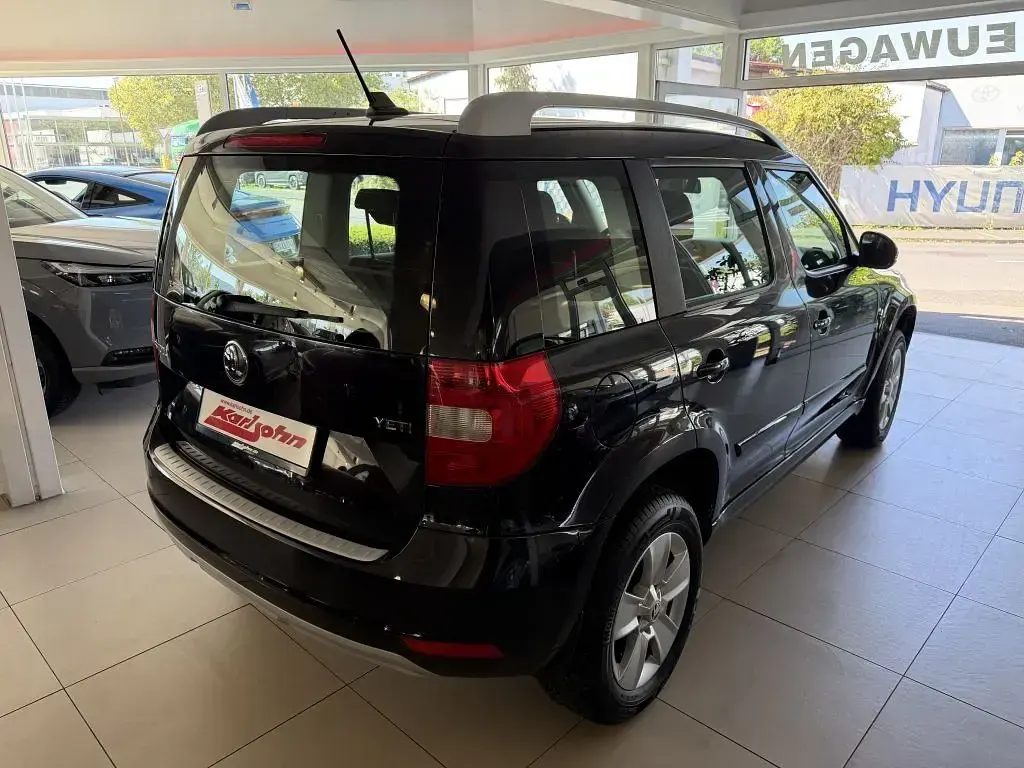 Gebraucht Skoda Yeti Ambition 105 PS (77 kW) 2014 Schwarz SUV