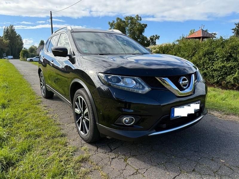 Schwarz Gebraucht 2017 Nissan X-Trail 360º SUV | 13.999 € (Guter Preis) - Bild 1/4