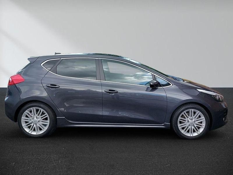 Gebraucht Kia Ceed GT GT-Line 136 PS (100 kW) 2016 (e5b) dark gun metal Limousine