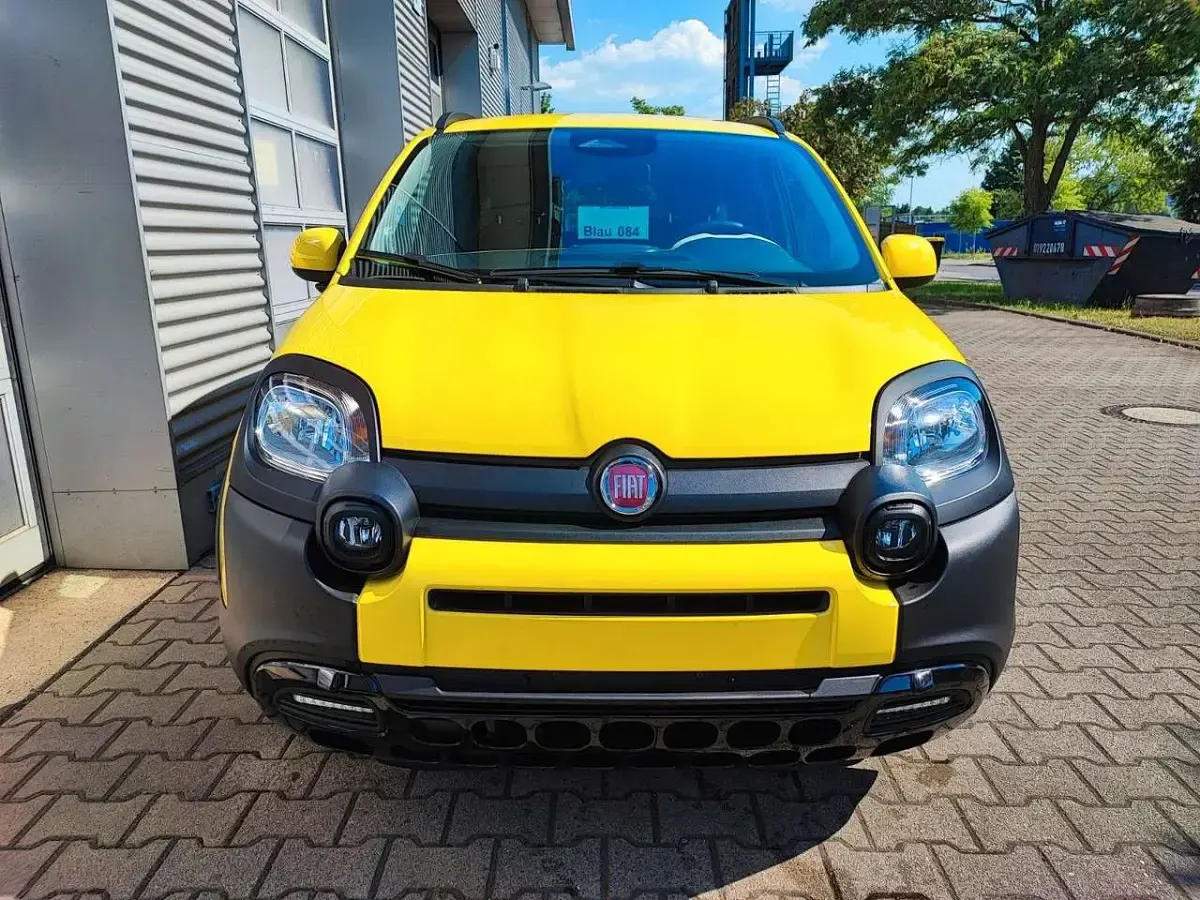 Neu Fiat Panda Cross Cross 65 PS (47 kW) 2026 Giallo positano pastello Kleinwagen