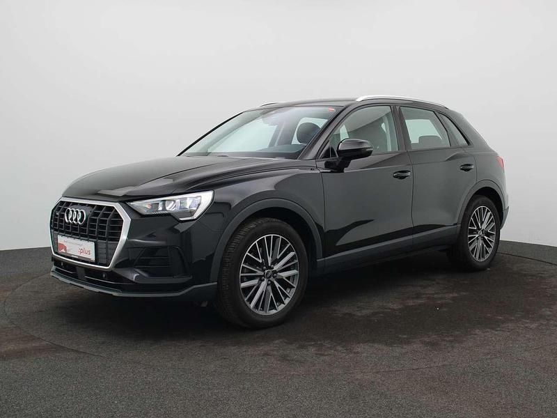 Mythosschwarz metallic Gebraucht 2022 Audi Q3 Ambiente SUV | 34.680 € (Fairer Preis) - Bild 1/1