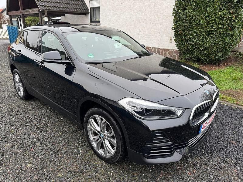 Black sapphire metallic Gebraucht 2020 BMW X2 Sport Line SUV | 23.900 € (Guter Preis) - Bild 1/4