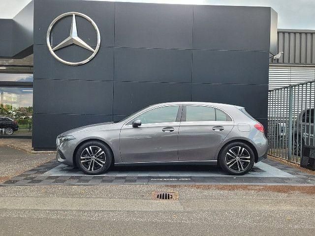 Gebraucht Mercedes A200 Advanced 150 PS (110 kW) 2024 Grau Kleinwagen