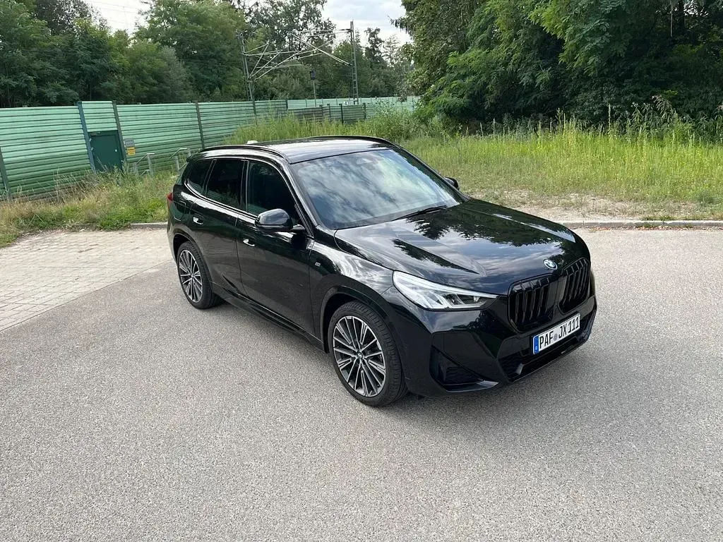 Gebraucht BMW X1 M Sport 211 PS (155 kW) 2024 Schwarz SUV