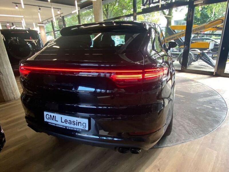 Schwarz Gebraucht 2019 Porsche Cayenne Turbo SUV | 68.900 € (Superpreis) - Bild 1/4