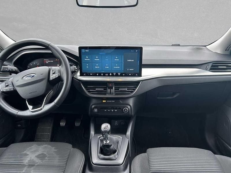 Gebraucht Ford Focus Titanium 125 PS (91 kW) 2023 Blau Limousine