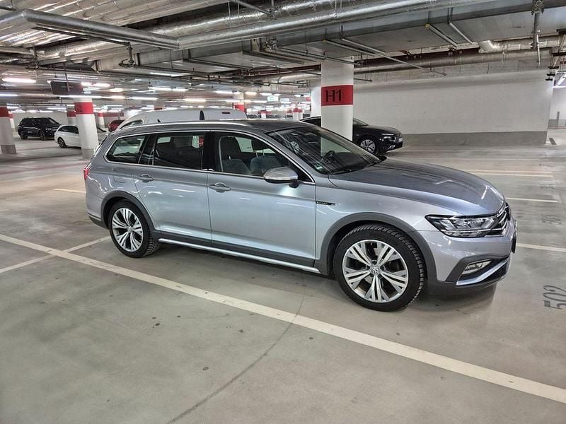 Gebraucht VW Passat Alltrack 200 PS (147 kW) 2021 Grau Kombi