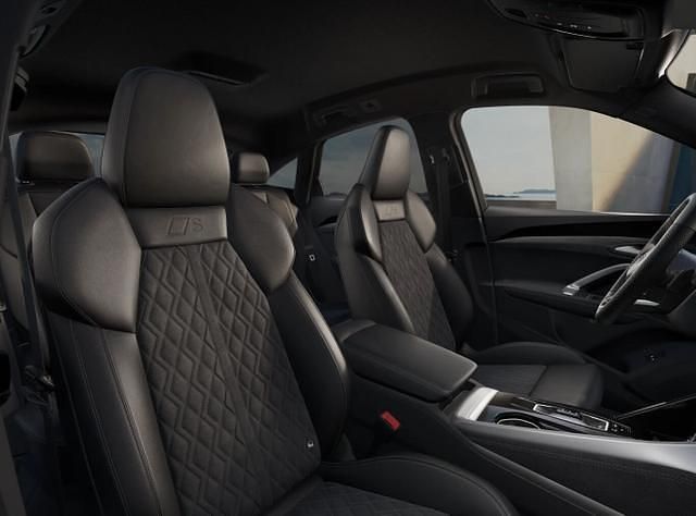 Neu Audi Q5 S-Line 204 PS (150 kW) 2026 Daytonagrau perleffekt daytonagrau perleffekt SUV