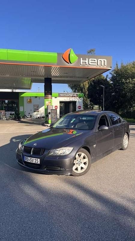 Grau Gebraucht 2008 BMW 320 Limousine | 3.500 € (Guter Preis) - Bild 1/4