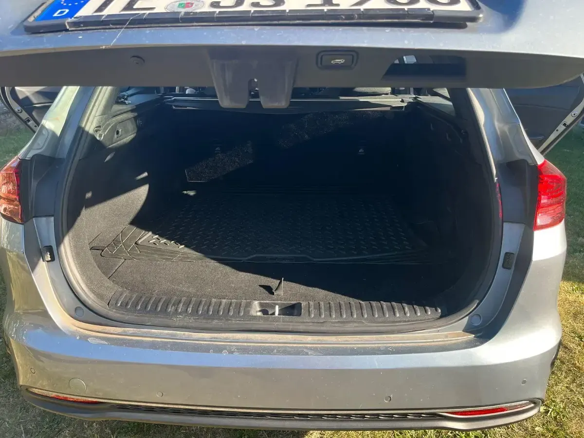 Gebraucht Kia Ceed 136 PS (100 kW) 2021 Grau Kleinwagen
