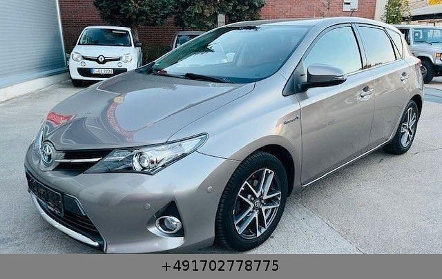 Gebraucht 2015 Toyota Auris Hybrid Edition Limousine | 11.990 € (Guter Preis) - Bild 1/4