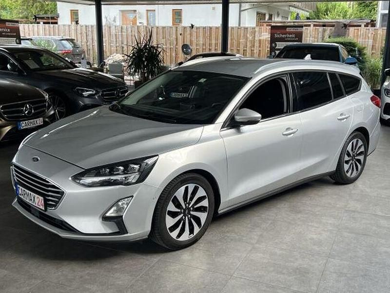 Polarsilber metallic Gebraucht 2020 Ford Focus Cool & Connect Kombi | 10.970 € (Guter Preis) - Bild 1/4